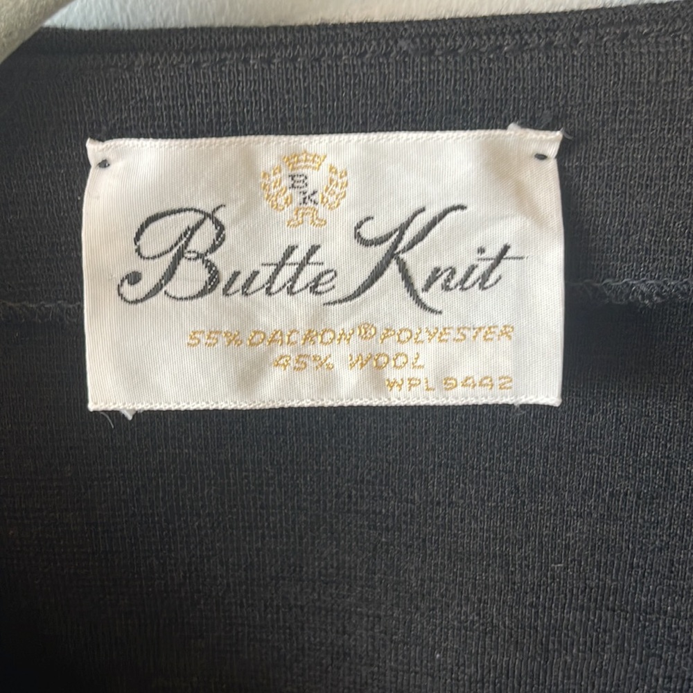 EUC Vintage Butte Knit Black Cropped Open Vest - Picture 2 of 6